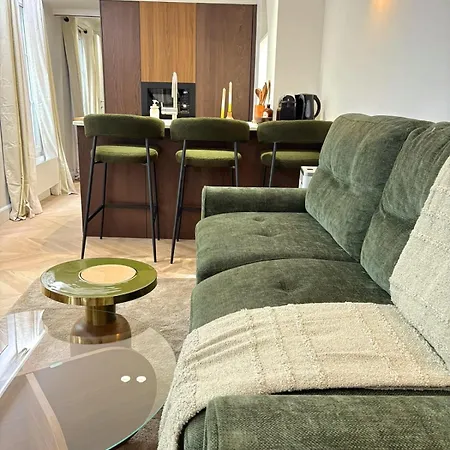 Elegant 1br Monthly Near Place Vendome